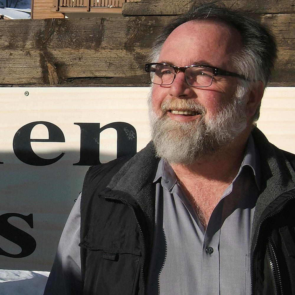 ferienwohnungen apartments atlas saas grund ansicht sommer