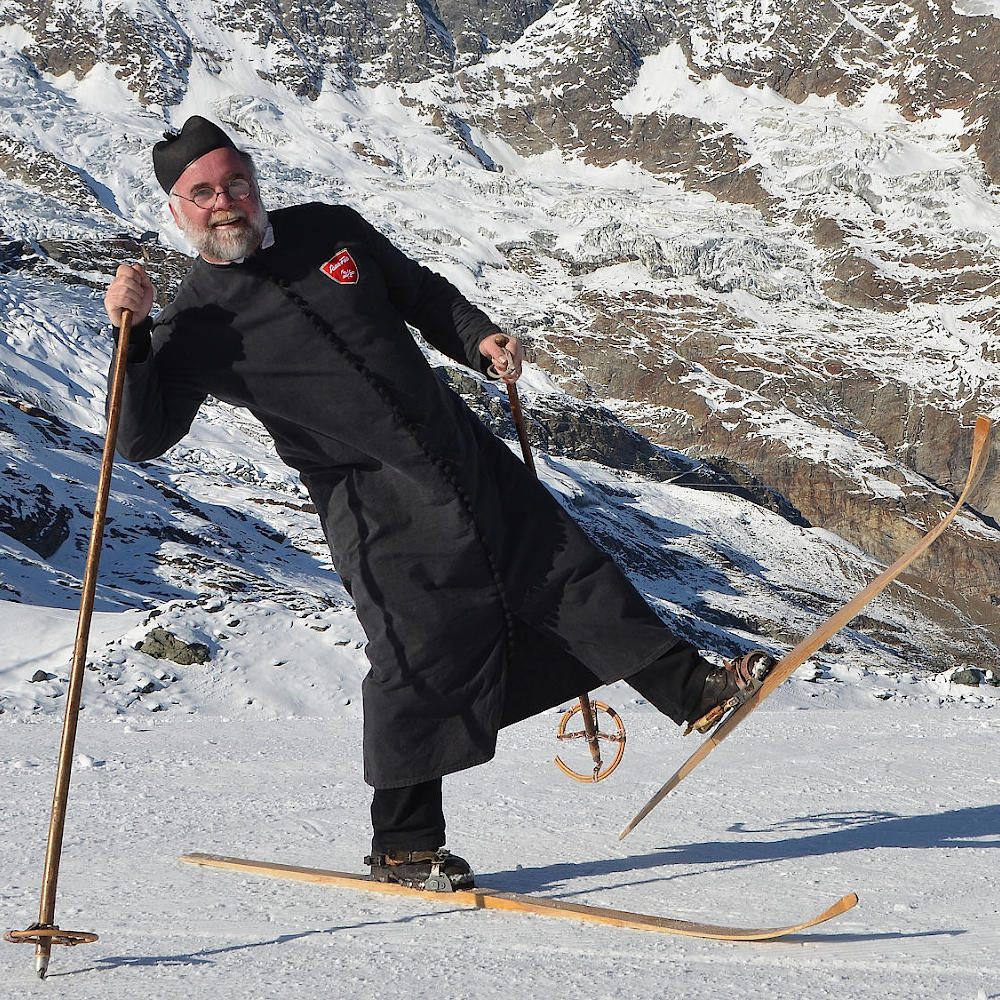 ferienwohnungen apartments atlas saas grund ansicht sommer